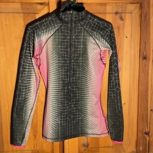 Nike Pro 1/2 zip pullover (s)